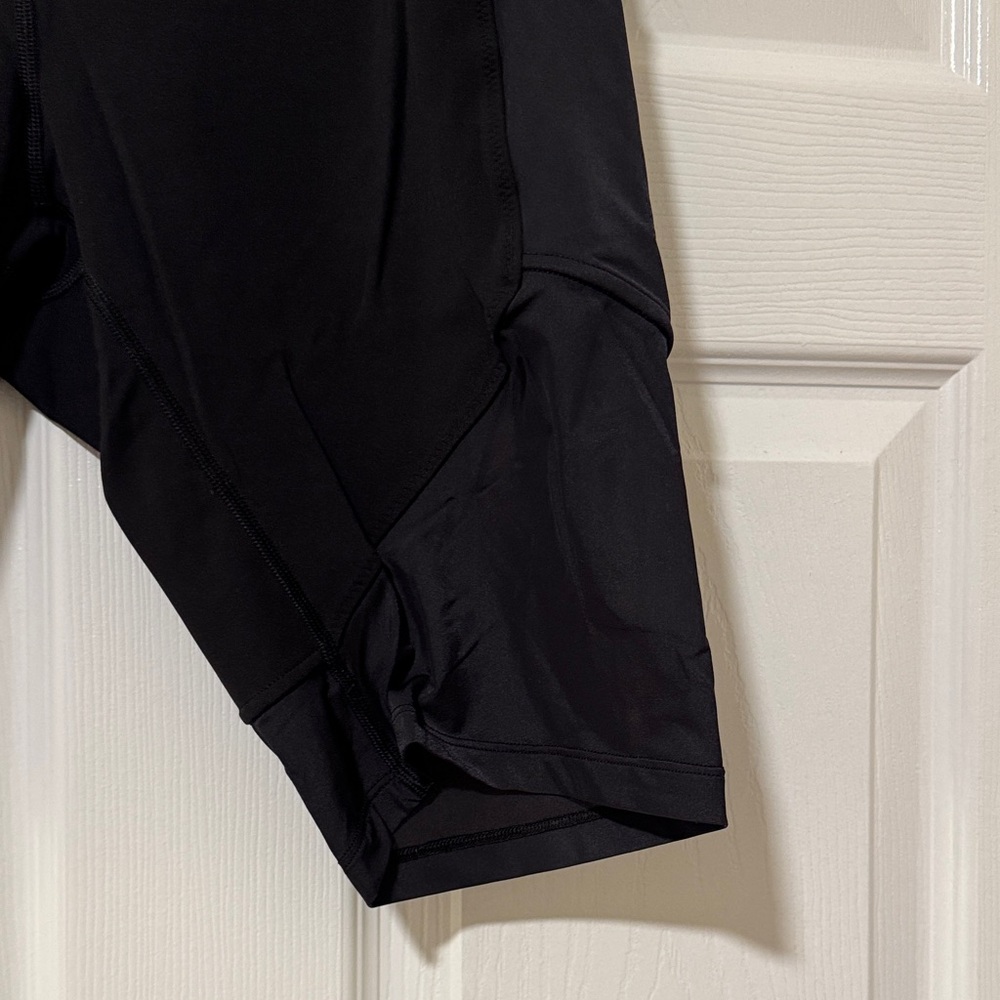 Lululemon Women’s Black Performance Bike Shorts with Mesh Detail - Picture 3 of 10